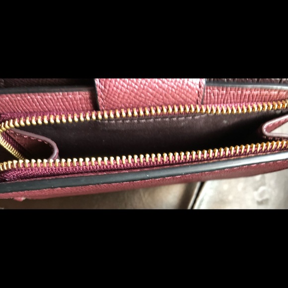Coach Zip Wallet - Picture 3 of 4